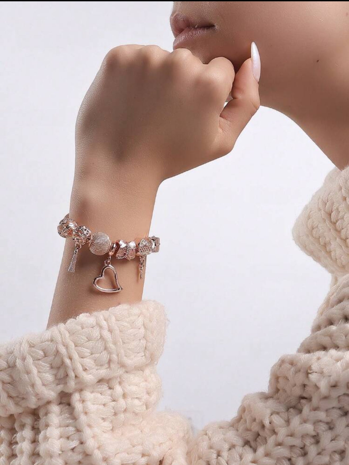 Elegant Rose Gold Charm Bracelet with Heart & Key Dangle – Adjustable Women’s Jewelry Gift