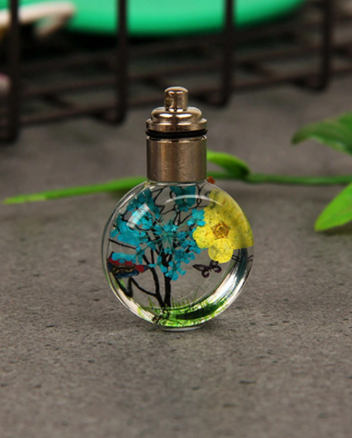 🌸 Tree of Life Dried Flower Glass Pendant Necklace – Natural Round Flat Bottle Design