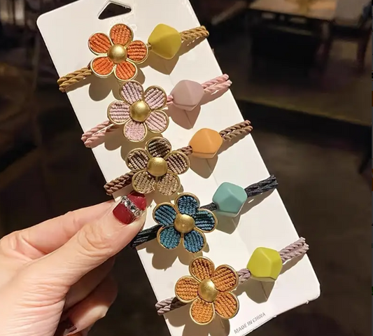 5pcs Floral Beaded Hair Ties Set – No-Damage Elastic Ponytail Holders with Pearl & Flower Charms for Women and Girls