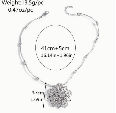 Vintage Silvery Hollow Flower Pendant Necklace – Elegant Lightweight Jewelry for Women