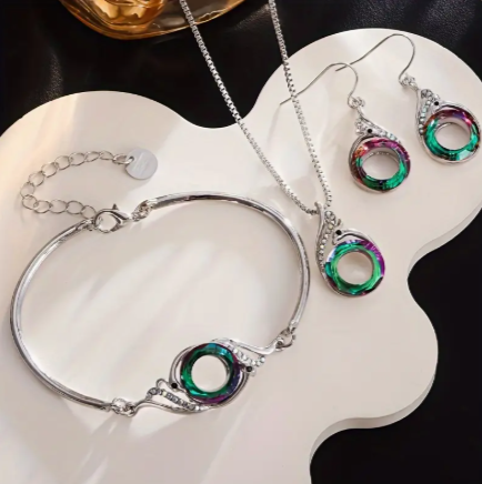 Three-Piece Colorful Peacock Jewelry Set – Vibrant Crystal Necklace, Earrings & Bracelet Set for Elegant Style & Gifting